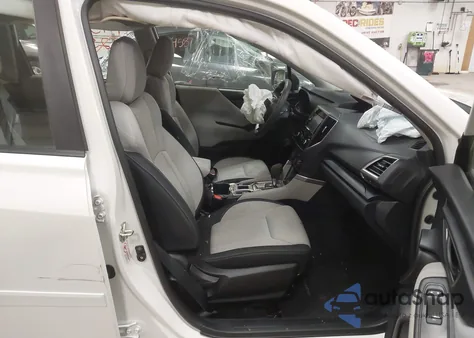 2019 Subaru Forester z USA, uszkodzony, nr VIN JF2SKACC6KH465824